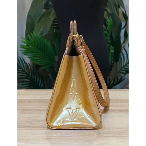 👛  AUTHENTIC LOUIS VUITTON ROXBURY DRIVE YELLOW VERNIS HANDBAG - Picture 3 of 16